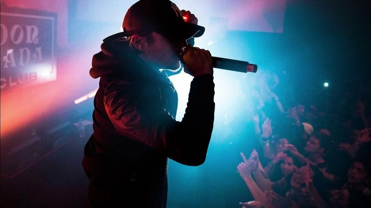 Nekfeu & Red Hot Chili Peppers - Plume Californication (Mashup) Nekfeu & Red Hot Chili Peppers - Plume Californication (Mashup)