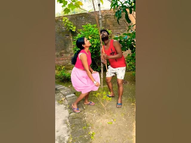 Nice trees 🌴funny video🤣#funny#couple#trending #foryou