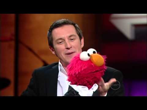 elmo-from-sesame-street-on-rove-live---very-funny-interview-(2006)-(hq)