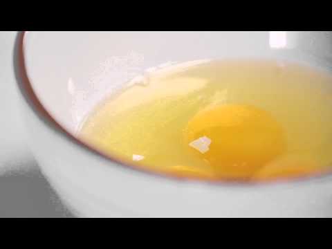 How to Crack an Egg Cleanly | Real Simple