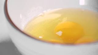 How to Crack an Egg Cleanly | Real Simple