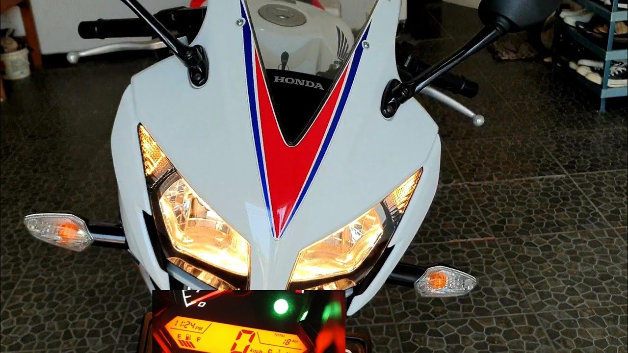 HONDA CBR 150R K45 2016 | Mileage Still 18KM !! - YouTube