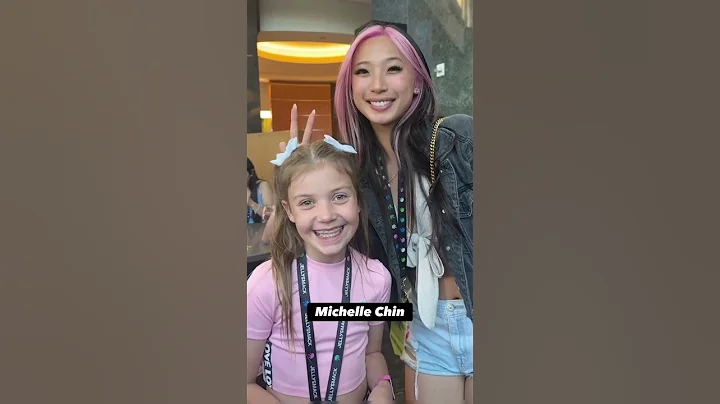 We made so many new friends at Vidcon #youtuber #youtubeshorts #creator