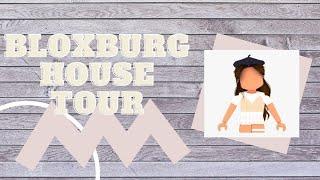 Bloxburg House Tour **FIRST EVR VIDEO**