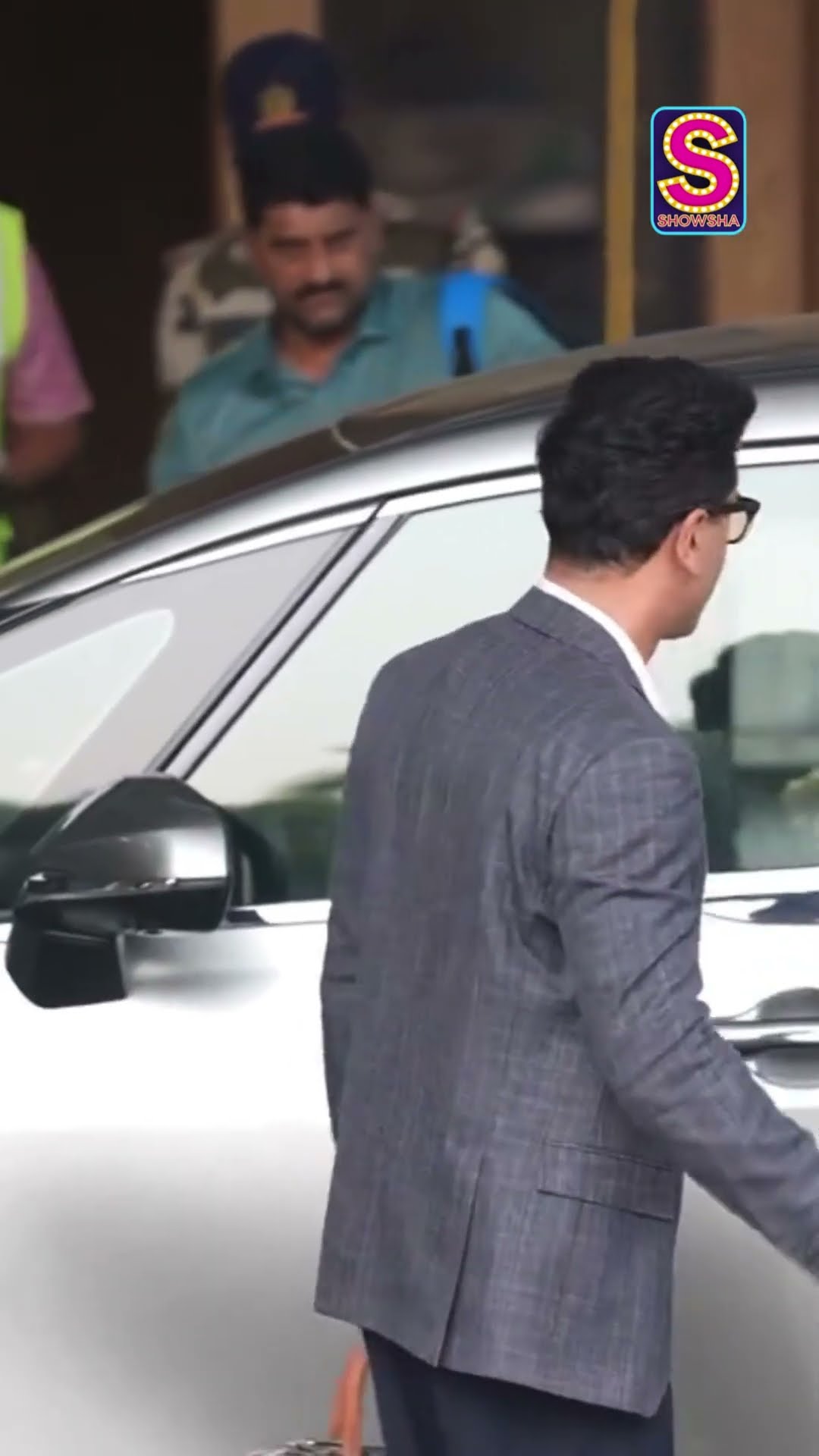 Exuding Classy Swagger: Ranbir Kapoor Goes In Desi-Bond Mode? | Vollywood | N18S | #shortvideos