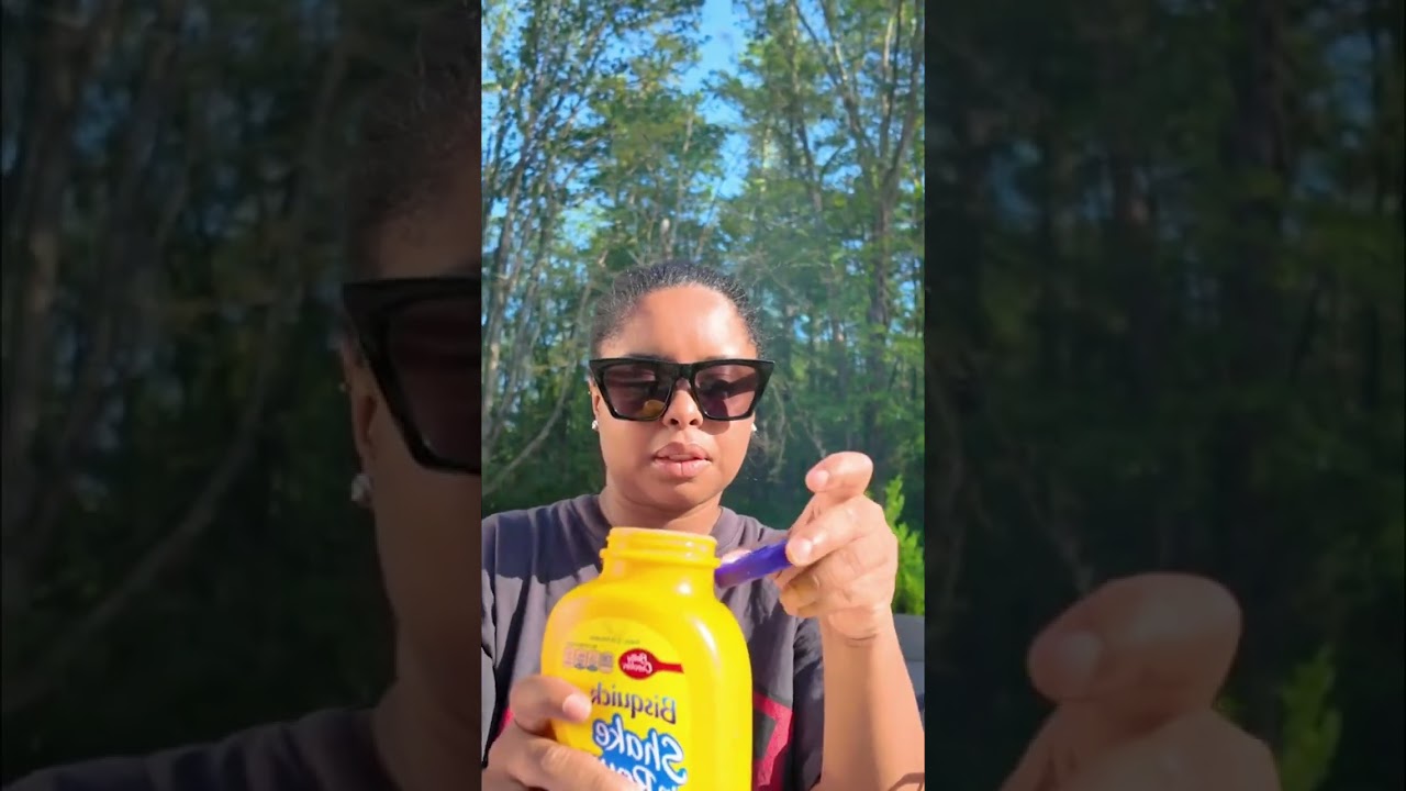 Cabin Breakfast: Perfect Pancakes & Maple Syrup Delight! 