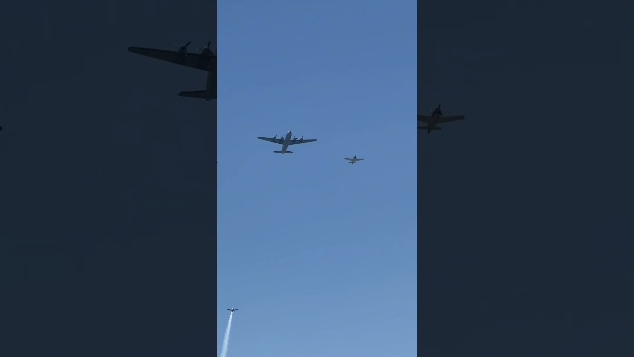 Ww2 plane fly over at 