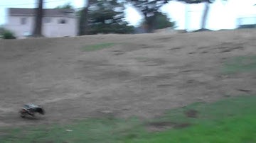 Slash 4x4 Ultimate 3s Lipo Jumping and Bashing