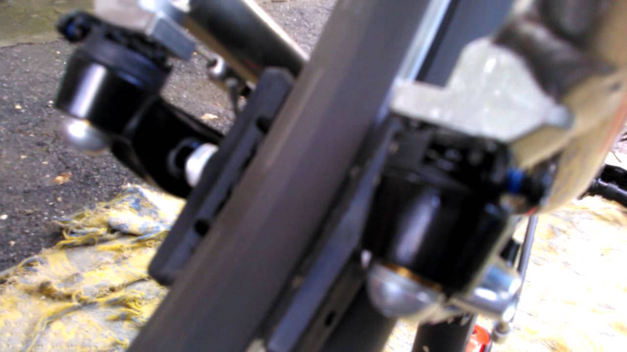 Восьмерка на заднем колесе. - YouTube