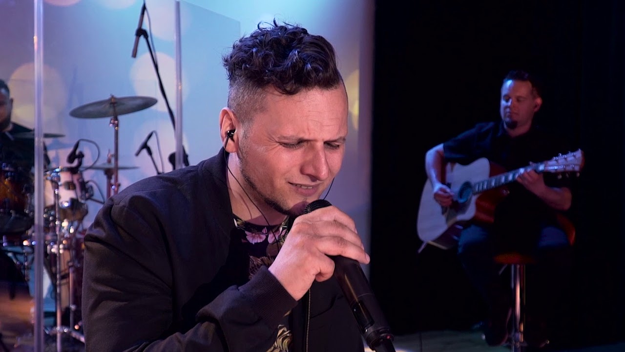 BROWN + SIMPLE QUARTET -- PRZEMIERZAM -- [KONCERT AKUSTYCZNY]