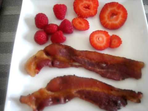 atkins-diet-breakfast---day-27---bacon-&-berries