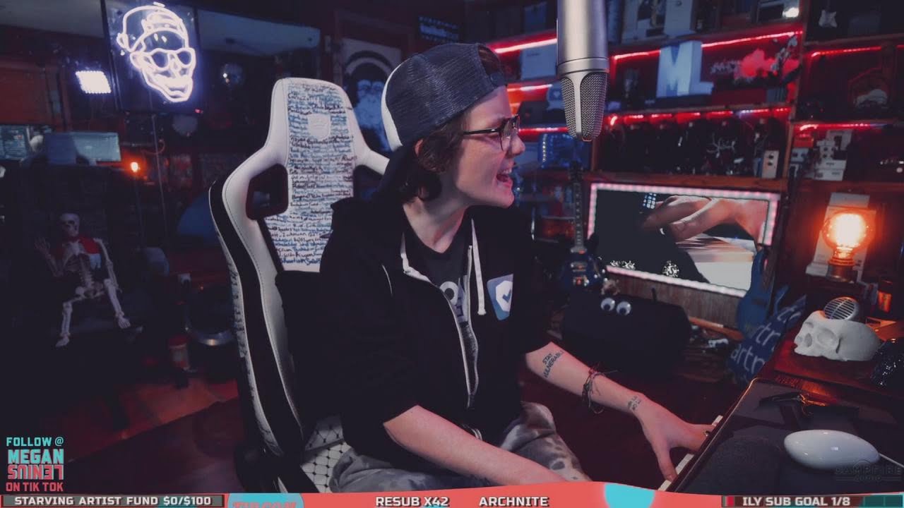 sad but hot | !welcome !r | @MeganLenius on All Socials | !R !welcome |