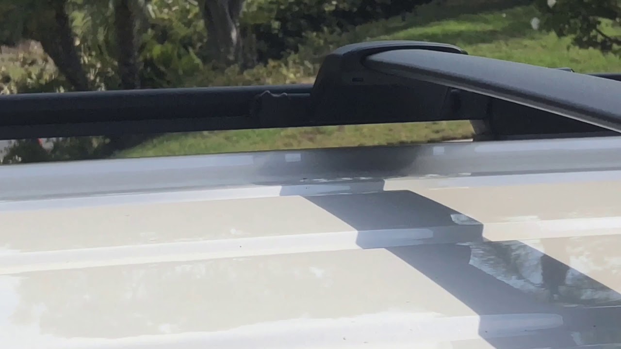 How to install Roof Crossbars on a Honda Pilot - YouTube