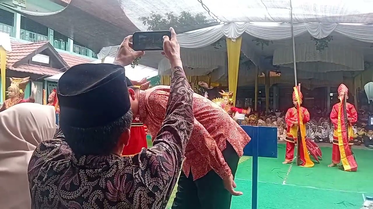 Tari Pasambahan SD Islam Budi Mulia Padang