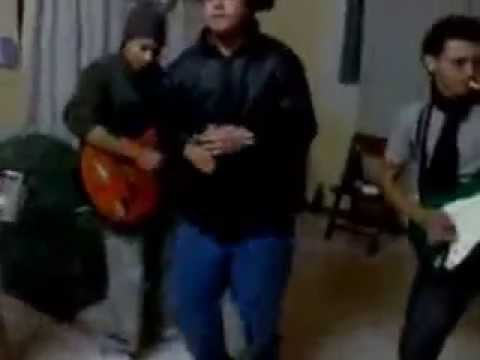 Guarda la mejor cumbia " La plata o el amor" su YouTube Guarda la mejor cumbia " La plata o el amor" su YouTube