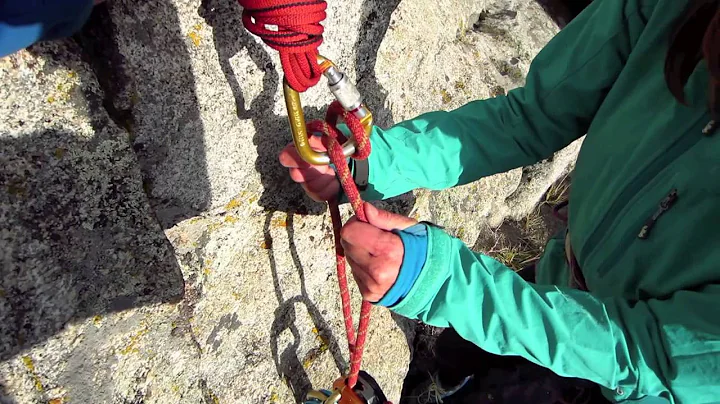 Tying a Munter Mule Overhand (MMO)