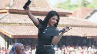 Iming Iming - Lusyana Jelita - OM. Adella at GogikFest Vol.3 | SMS Production