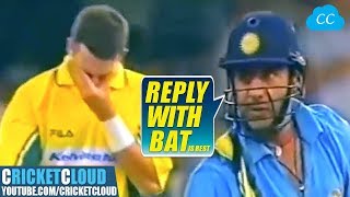 EPIC REPLY WITH BAT | Bowler&#39;s Extra Aggression FIRED UP the Batsman | INDvAUS 2001