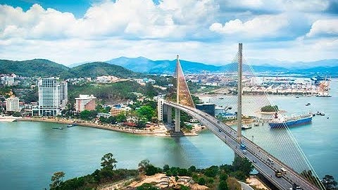 Bãi cháy quảng ninh cách hà nội bao nhiêu km năm 2024