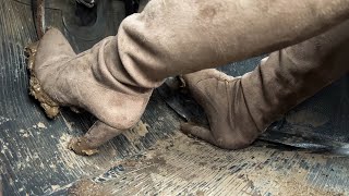 CAR STUCK || Ellie burned her boots after getting her car stuck in the mud