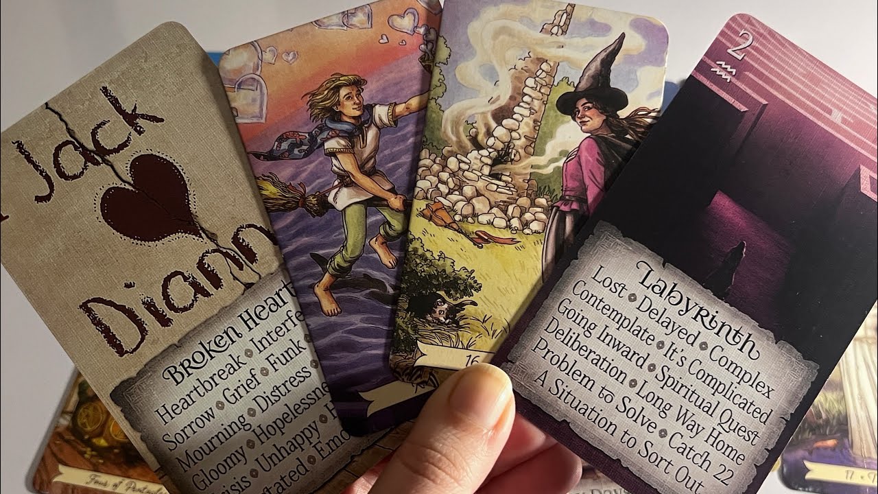 Who has crush on you? 🥰👀👩‍❤️‍💋‍👨 Hindi tarot card reading | Love tarot | tarot 313