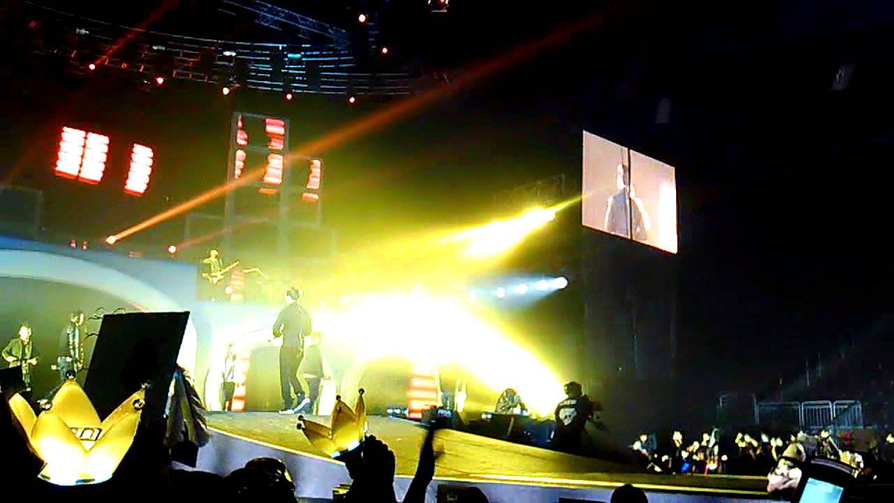 Watch Bigbang - Hands Up Soundcheck Party in Newark New Jersey 2012 2nd on YouTube Watch Bigbang - Hands Up Soundcheck Party in Newark New Jersey 2012 2nd on YouTube