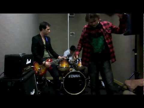 Latem Krows' Welcome To The jungle (Outake)
