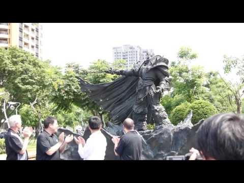 Video: Blizzard Opretter Statue I Taiwan