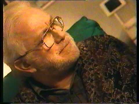 Luciano De Crescenzo - Internet per tutti (1/2)