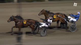 Vidéo de la course PMU BREEDERS' CROWN 4 ANS FEMELLES