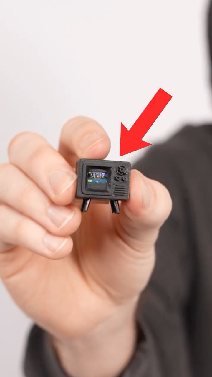Worlds Smallest Monitor
