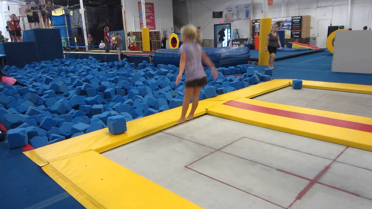Zoe flip on tramp
