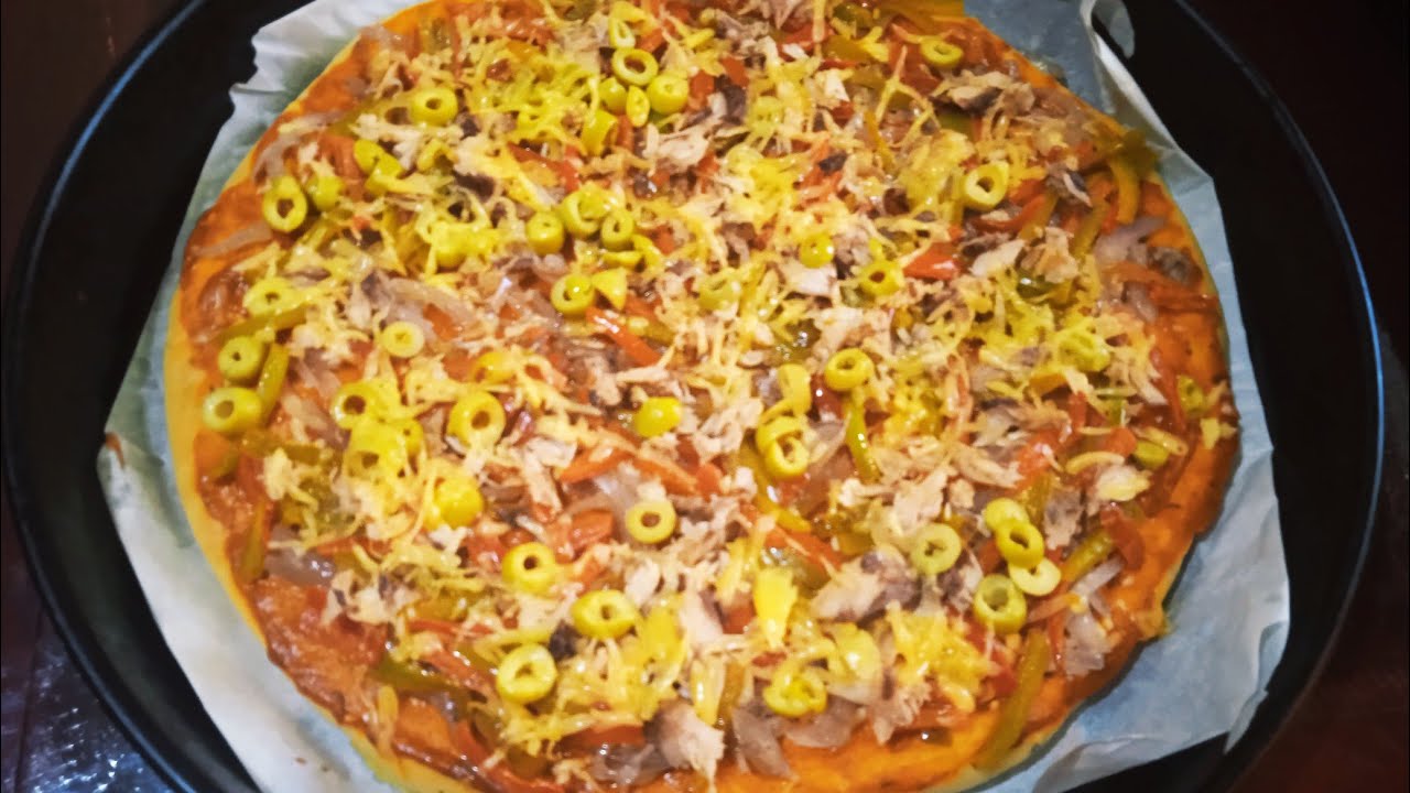 بيتزا بعجينة رائعة بدون دلك وحشوة لذيذة 👌❤️#بيتزا#بيتزا #