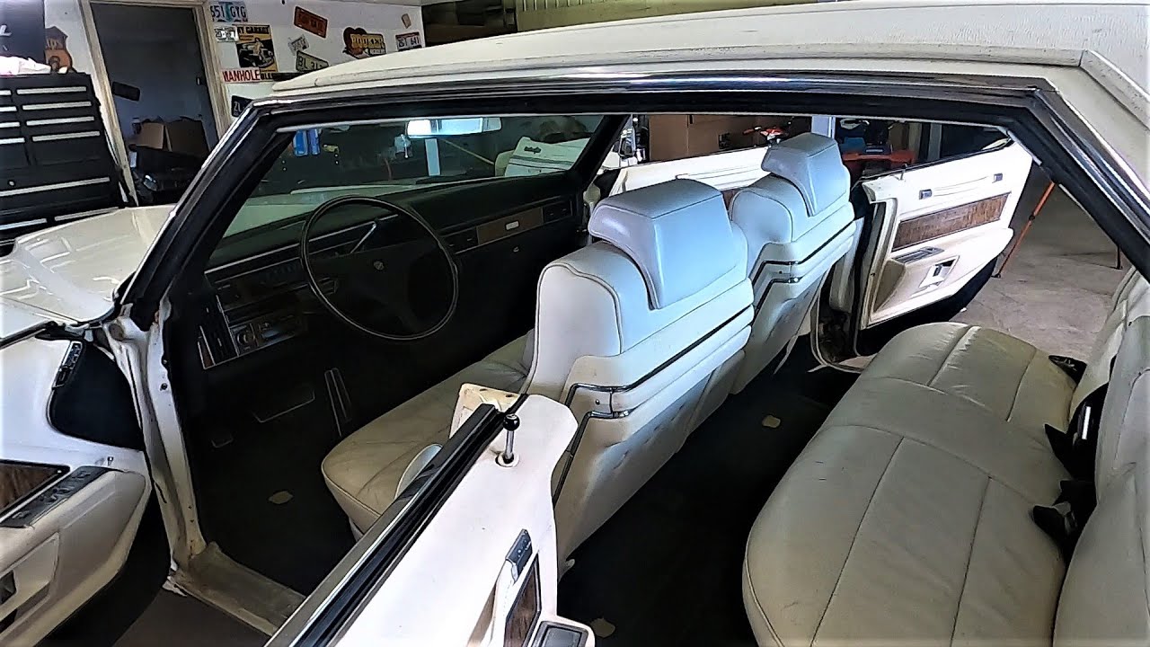 Abandoned 1970 Cadillac Sedan DeVille Gets Interior Refurbished on a