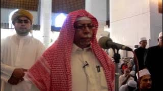 Masjid-Al-Haram Mu'adhin Shiekh Ali Ahmed Mulla ..Performs Adhan in Malaysia