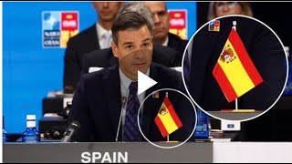 Por  qué Sánchez  habla con la bandera de españa al revés en la cumbre de la OTAN