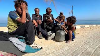 Displaced Palestinians flee south to escape 'heart of death' | REUTERS