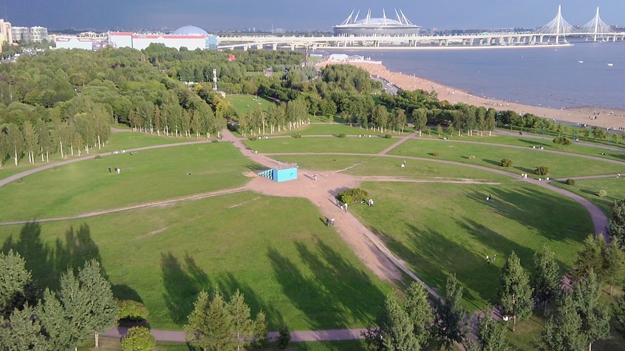 Парк 300 аттракционы. Парк трехсотлетия Санкт-Петербурга. Парк 300 летия Санкт Петербурга парк. Парк 300-летия Санкт-Петербурга финский залив. Парк 300 летия холм.