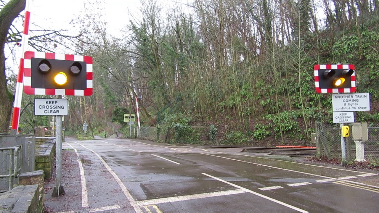 Bradford on Avon Level Crossing 19/01/2019 (3, more rain!)