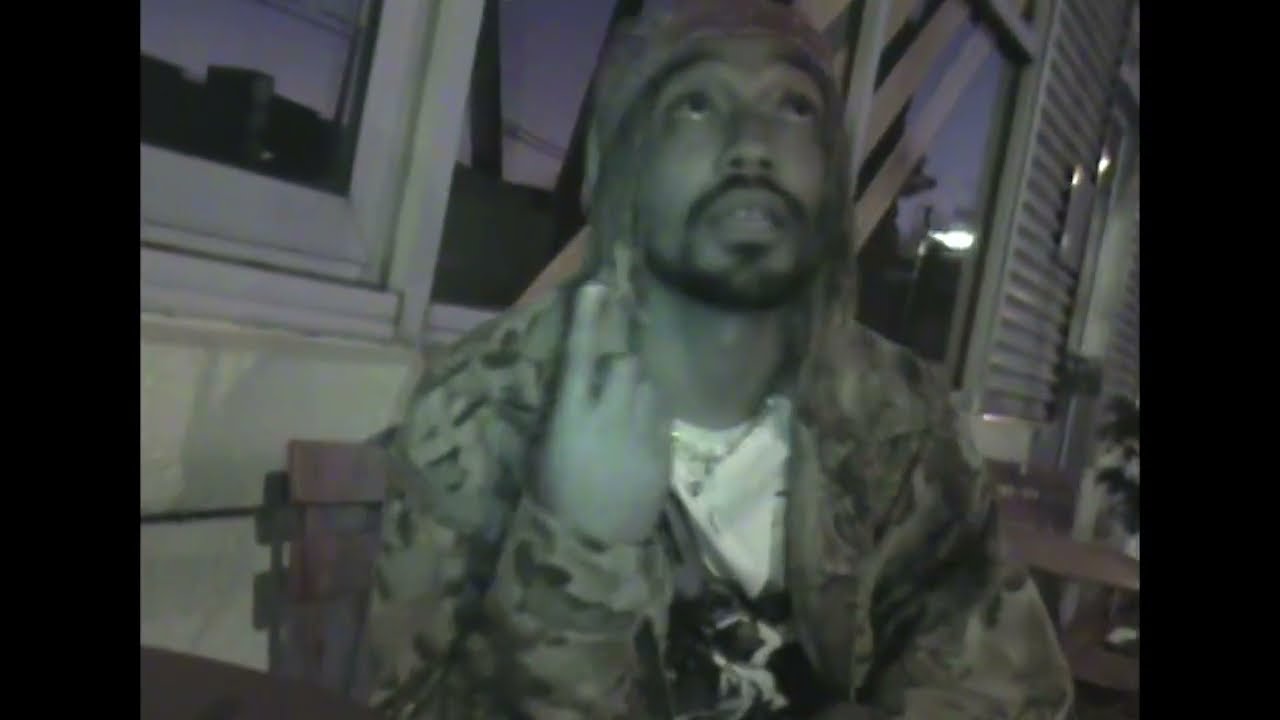 Watch Felix Wise - b-side (Official Video) on YouTube Watch Felix Wise - b-side (Official Video) on YouTube