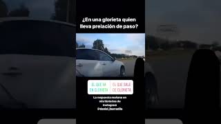 ¿Quien lleva el derecho de paso?