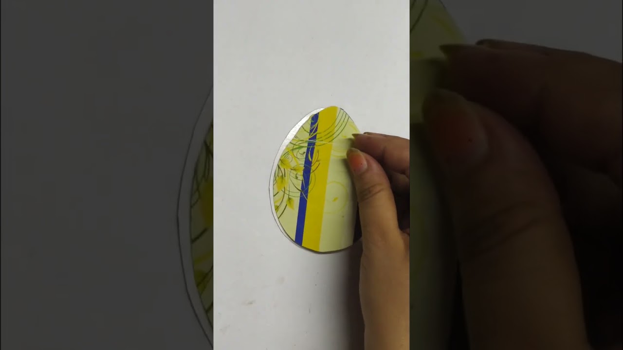 DIY Easter Paper Wreath Happy Easter 