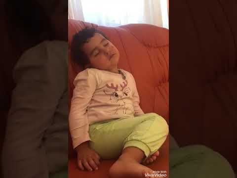 نوم هنا
