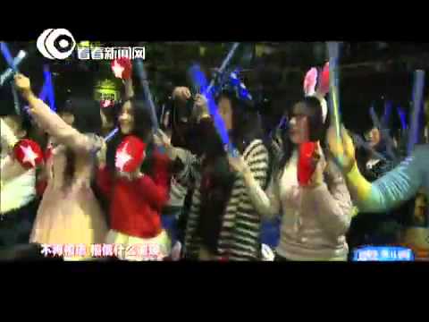 视频：东方卫视跨年盛典 孙楠掀劲爆摇滚《无地自容》