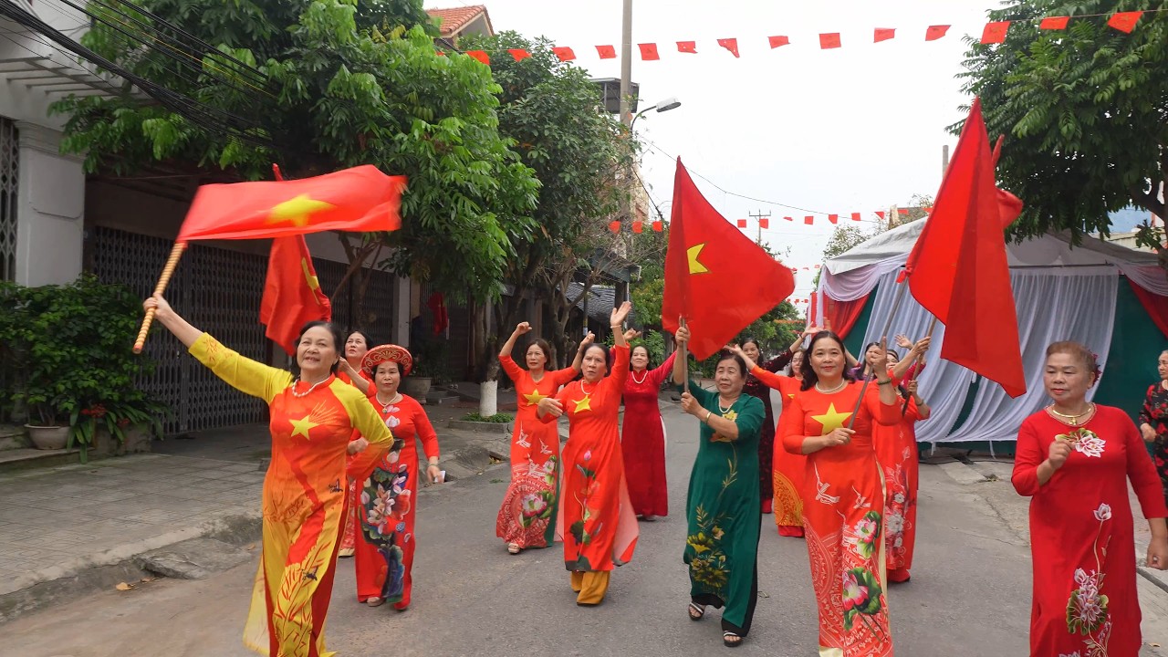 BÀI CA PHỤ NỮ VIỆT NAM - Phụ nữ phố Trần Huy Liệu, P Kiến An, TP Hải Phòng.