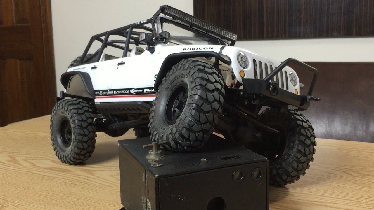 Unboxing: Axial SCX10 Jeep® Wrangler Unlimited C/R - YouTube