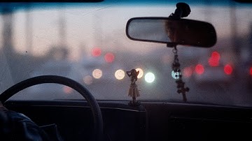 The Neighbourhood - Hula Girl (Official Music Video)