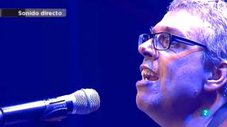 Video thumbnail of "Pedro Guerra canta 'Contamíname' durante los Premios Taburiente 2016"