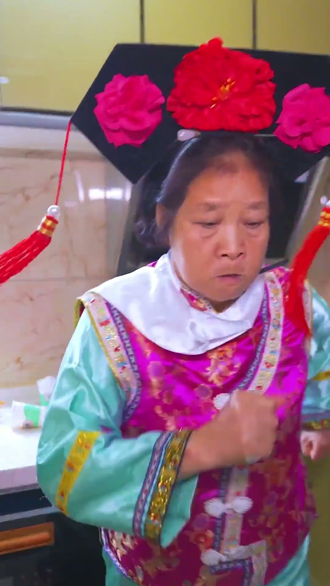Rice Pretending To Be Dragon Fruit? Guige Is Really Clever! #Shorts#Guige