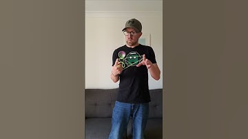 Yoyo Tricks In Slowmo Pt 41 - Hop Tower #yoyotricks #slowmotion #yoyo #slowmo #satisfying #hobby